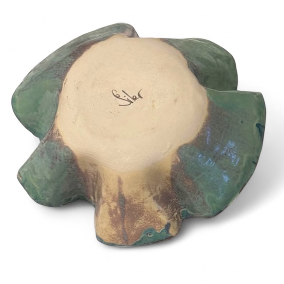 Studio Pottery Ruffled Bowl - Picture 11 of 14